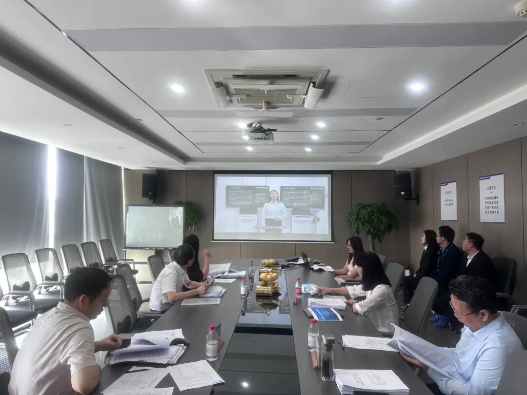 档案邂青春,兰台启新章——2025“星汉杯”首届大学生智慧档案创新创业大赛决赛圆满举行配图